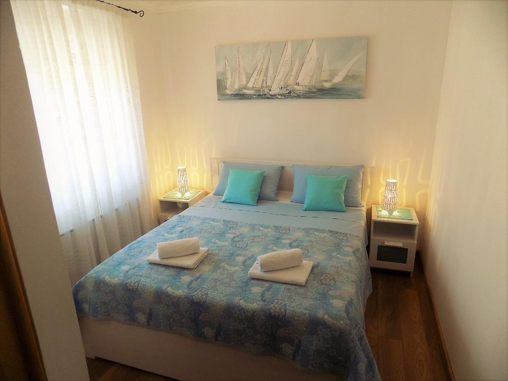 Apartment Anamarija Njivice Bagian luar foto