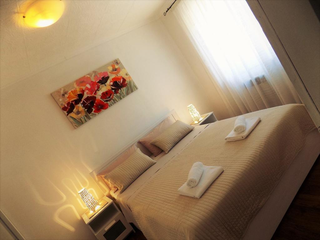 Apartment Anamarija Njivice Bagian luar foto