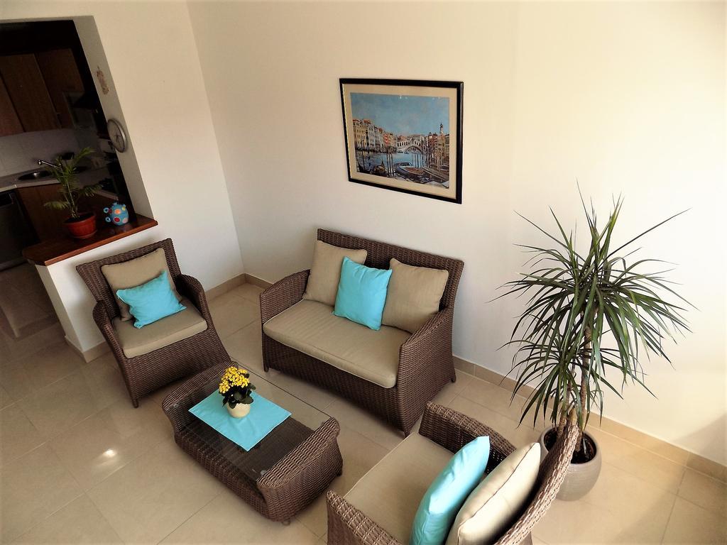 Apartment Anamarija Njivice Bagian luar foto